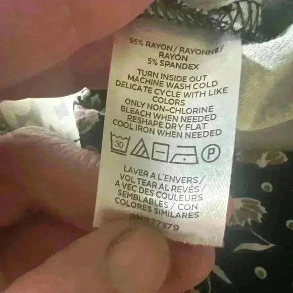 Ann Taylor women’s pull over blouse NWOT size M - Picture 5 of 10